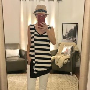 White House Black Market B/W Tunic Tank XXS